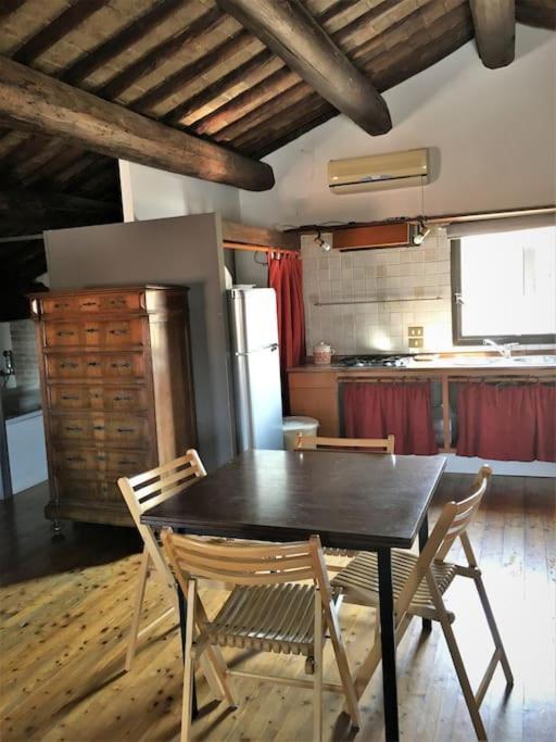 Romantic Studio In The Historical Heart Of Padua Buitenkant foto